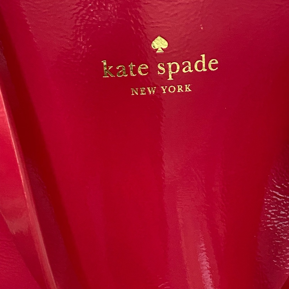 SOLD Kate Spade New York Lily Avenue Small Carrigan Patent Leather Tote Bag - Picture 2 of 5